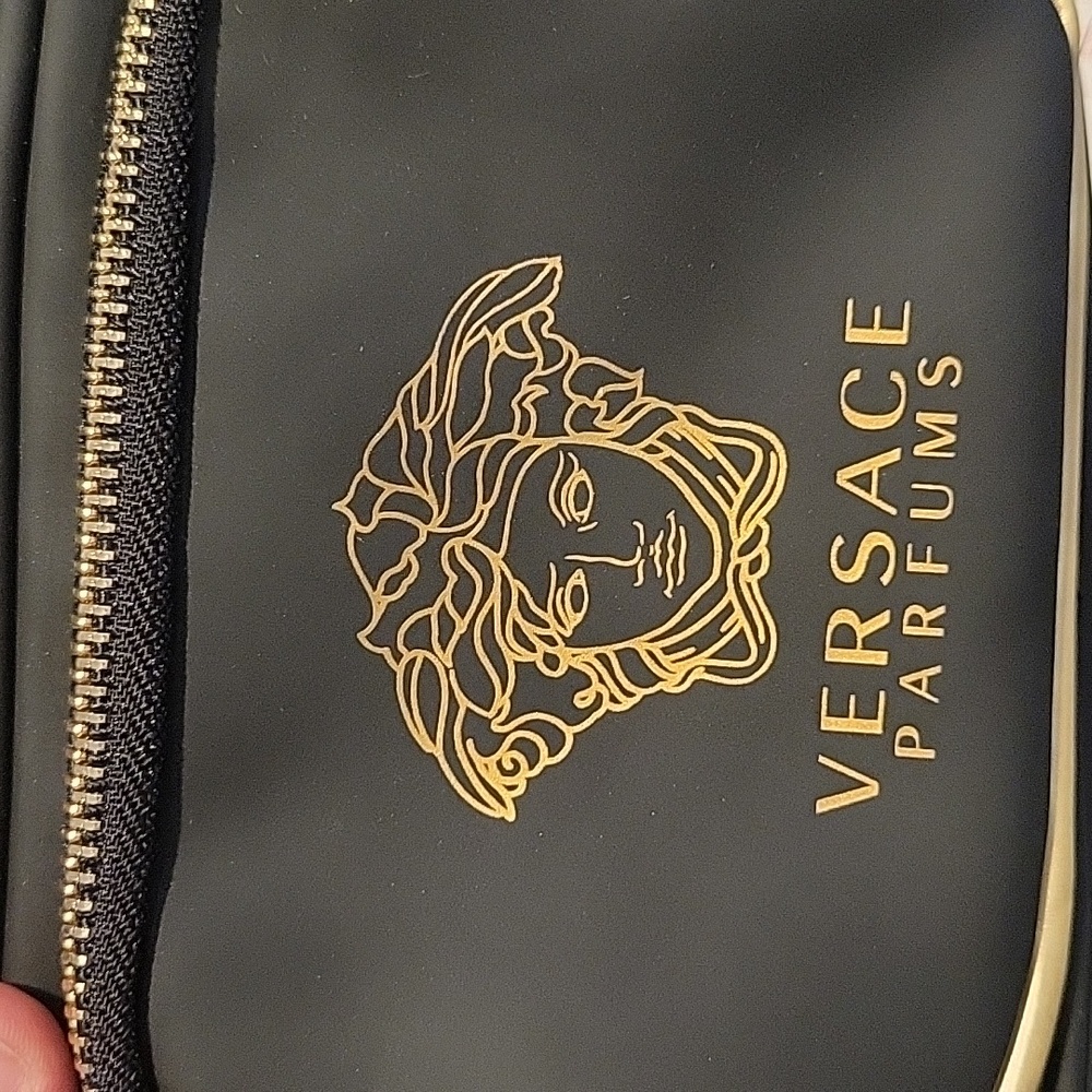 Versace Parfums Black and Gold - Picture 5 of 5